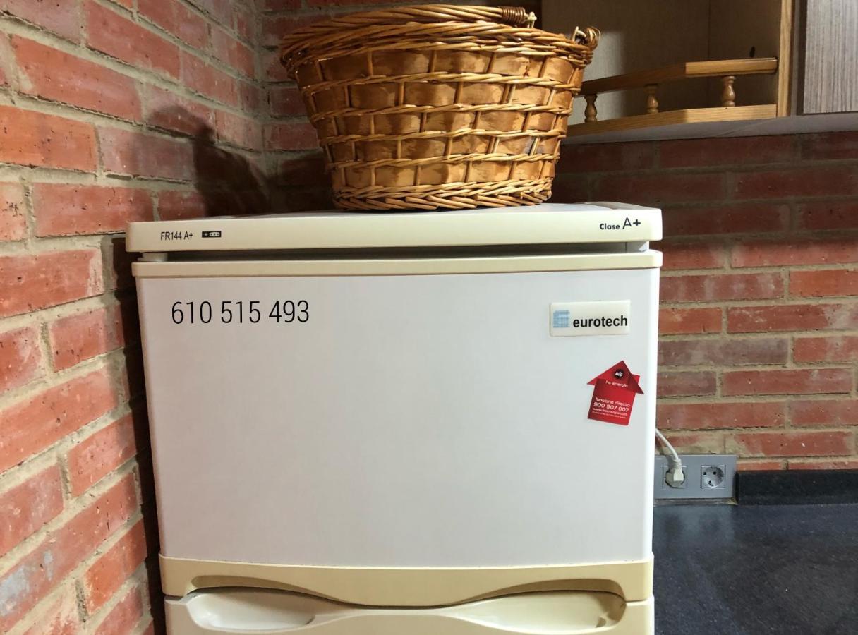 Apartamento con terraza y chimenea La Rebollada Esterno foto